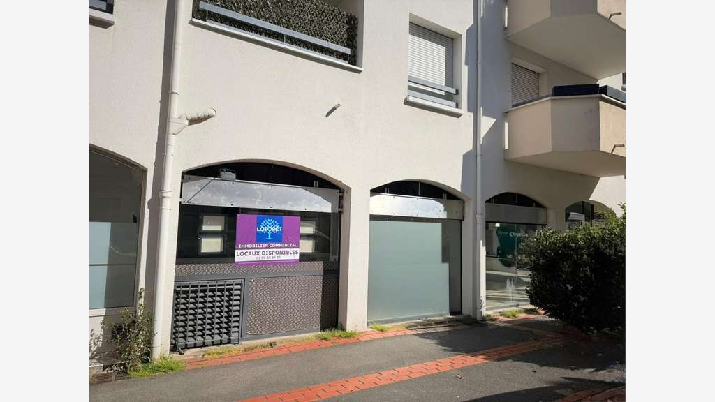 A louer local 122m² centre-ville de Noisy-le-Grand