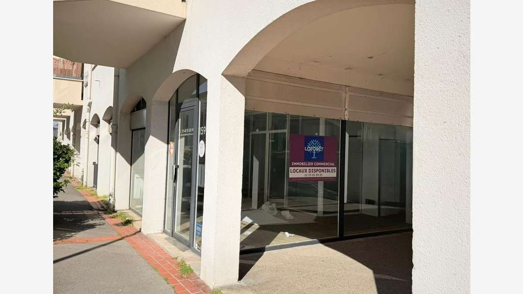 A louer local 122m² centre-ville de Noisy-le-Grand