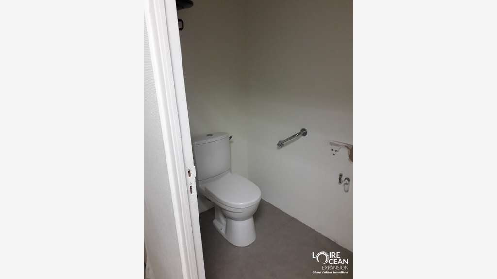 Location local commercial de 76m² à Nort-sur-Erdre