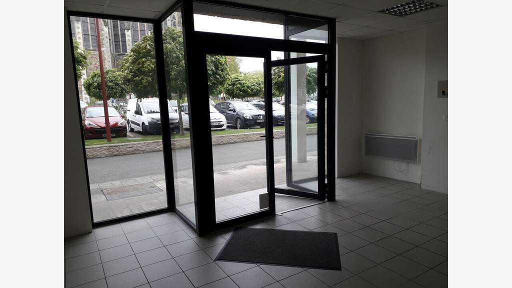 Location local commercial de 76m² à Nort-sur-Erdre