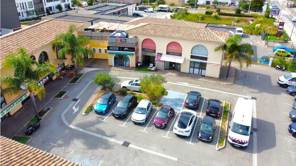 A louer local commercial de 61m² à Ollioules