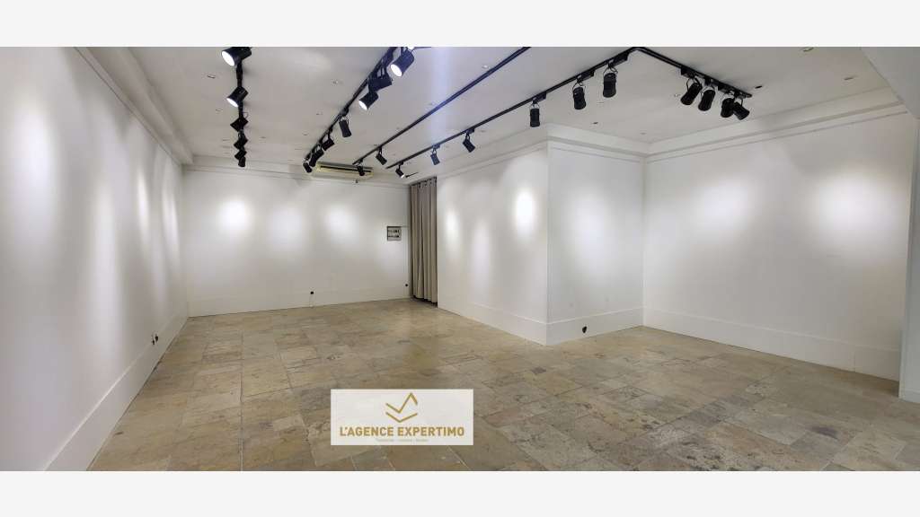 Local commercial 76 m²
