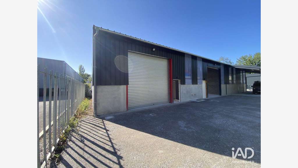 A louer hangar récent 80m² en ZA à Orthevielle