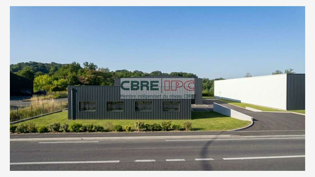 Location local commercial neuf de 150m² à Orthez