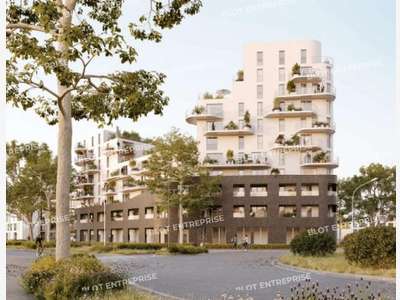 A louer locaux commerciaux 82m² à Orvault