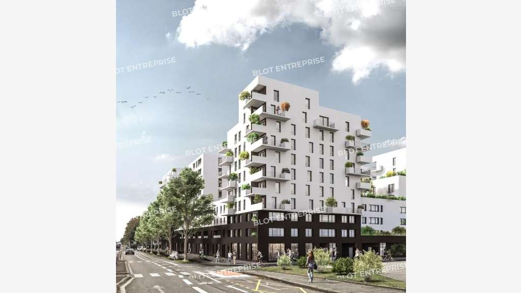 A louer local 83m² sur la Route de Rennes Orvault