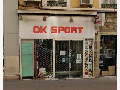 A louer local 37m² en centre-ville d'Oullins 