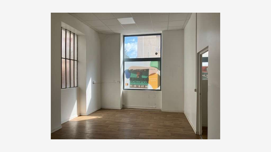A louer local 128m² à Oullins avenue Jean-Jaurès