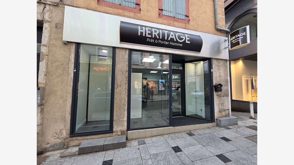 A louer local commercial 77m² à Oyonnax centre