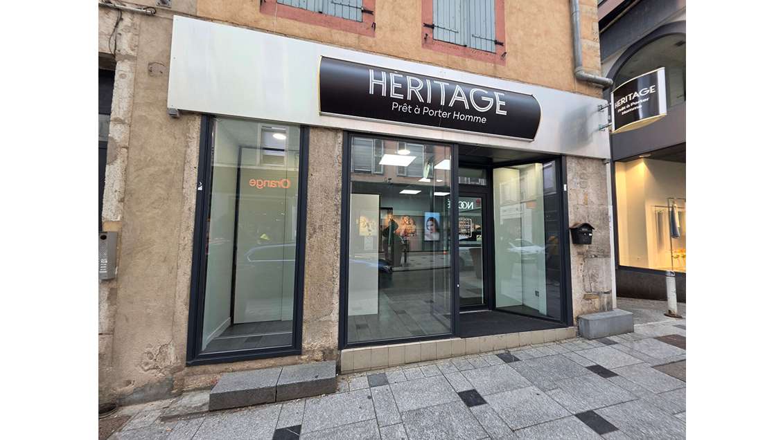 A louer local commercial 77m² à Oyonnax centre