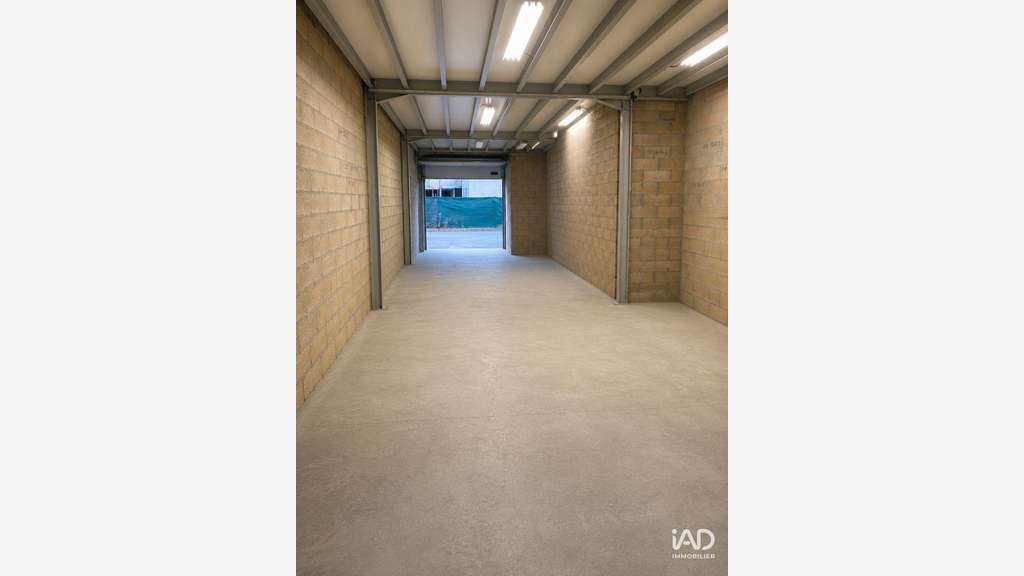A louer local d’activité 95m² ZI Ozoir-la-Ferrière