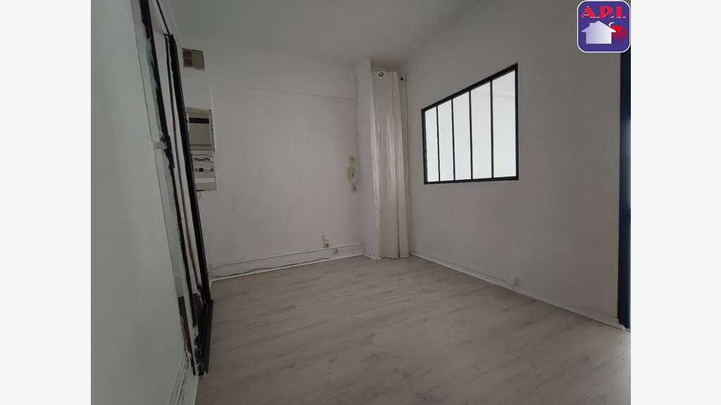 A louer local commercial 32m² à Pamiers centre