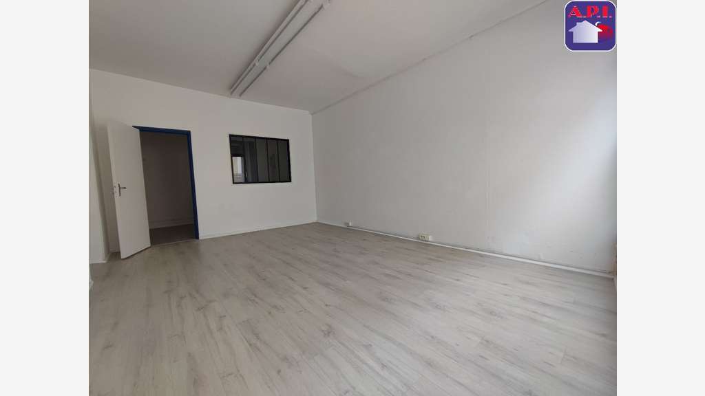 A louer local commercial 32m² à Pamiers centre