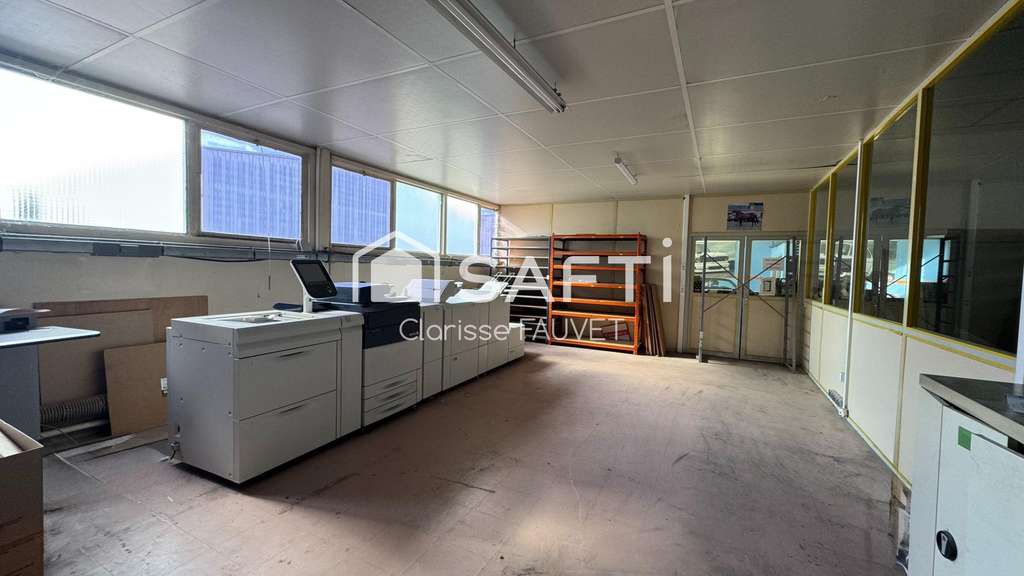 Local commercial 267m² proche A20 à Panazol 