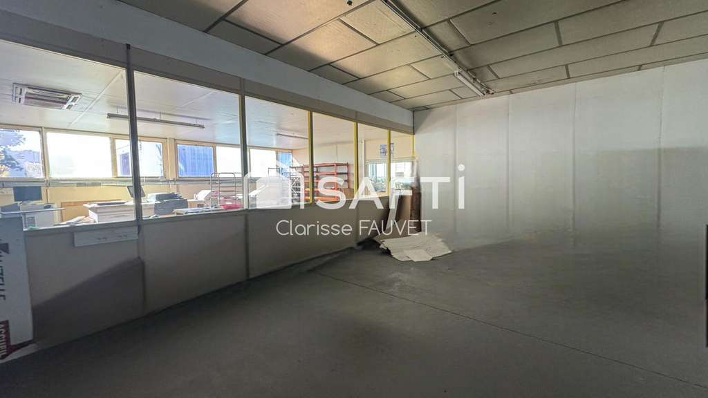 Local commercial 267m² proche A20 à Panazol 