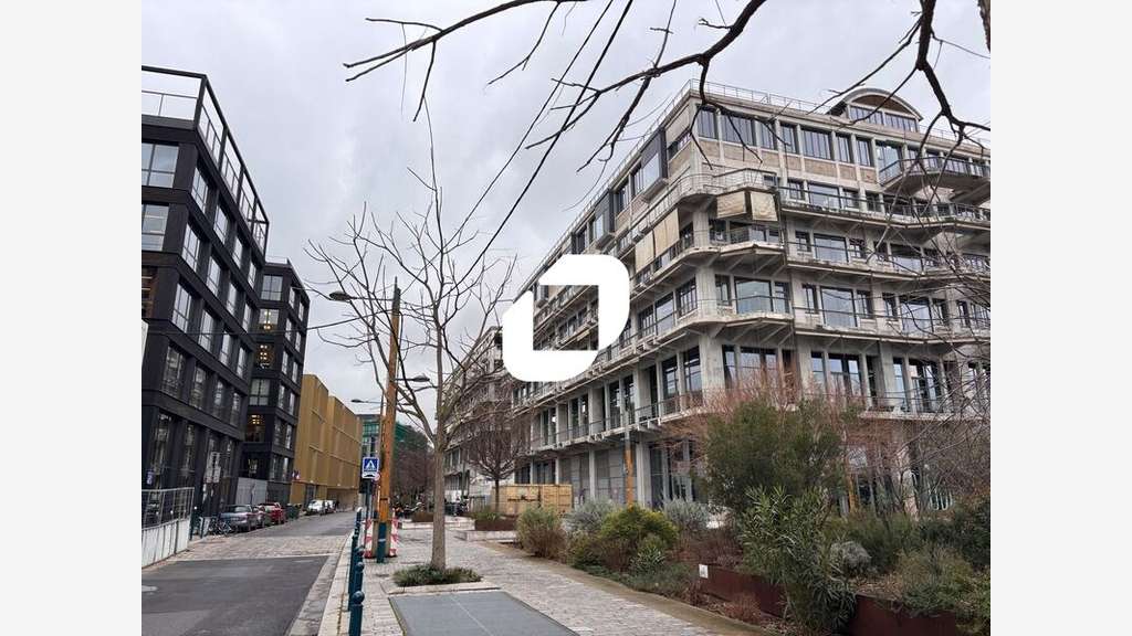 A louer Local commercial 172m² Pantin