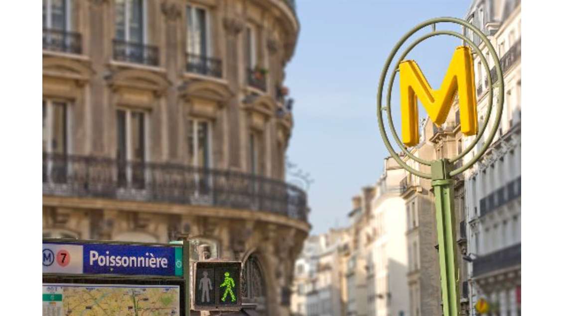 Location pure 165m² extraction 400mm à Paris 10e