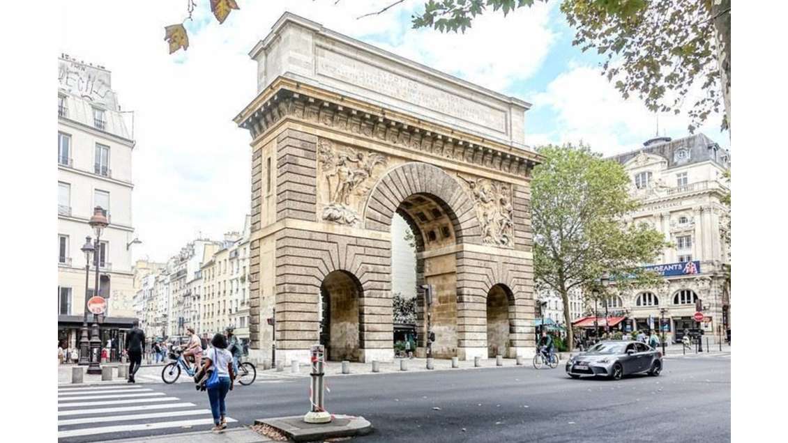 Location pure local commercial 265m² à Paris 75010