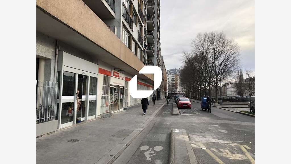 A louer Local commercial 189m² Paris