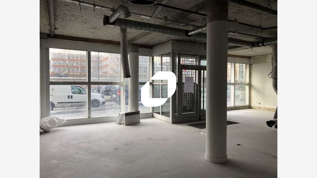A louer Local commercial 189m² Paris