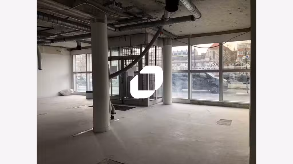 A louer Local commercial 189m² Paris