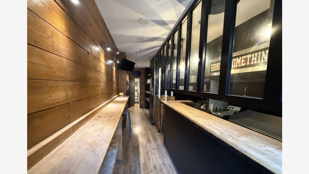 A louer local commercial Paris 11e Rue des Boulets