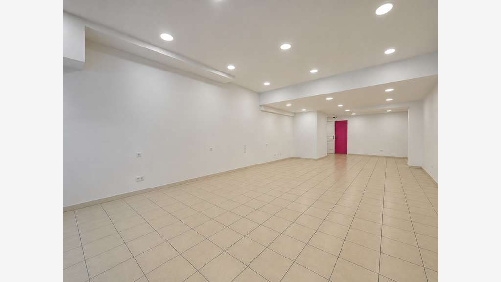 Location pure 76 m² rue du Faubourg St Antoine