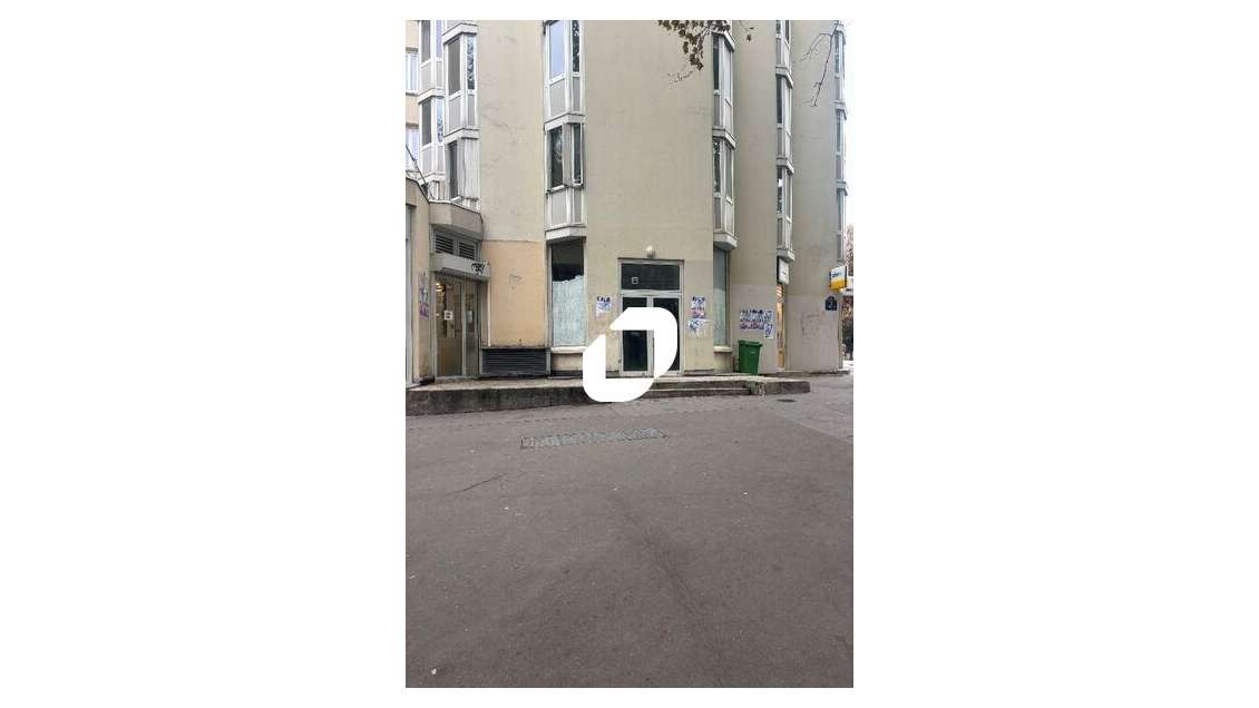 A louer Local commercial 76m² Paris