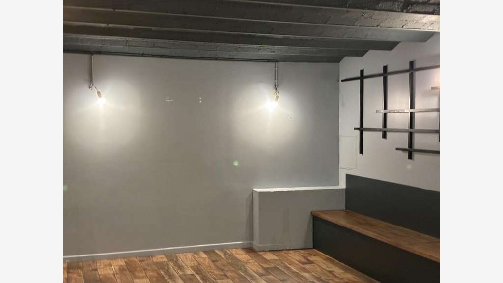 Location local d'exception 211m² à Paris 11e