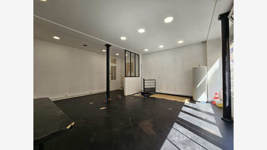 Location pure boutique 57m² Faidherbe 75011