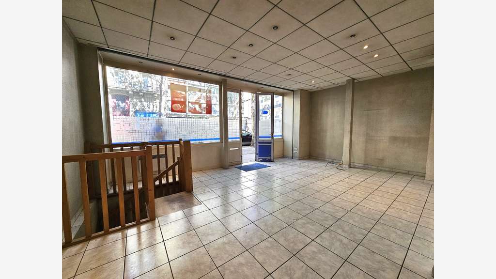 Location boutique Village Faidherbe 75011 Paris