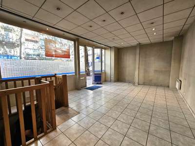Location Locaux commerciaux - Boutiques à Paris 11e