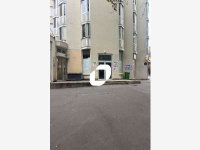 A louer Local commercial 76m² Paris