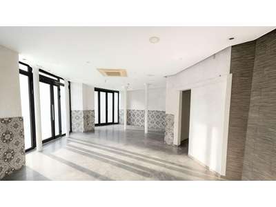 Location Locaux commerciaux - Boutiques à Paris 12e