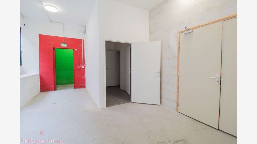 A louer local professionnel XXL 1609m² à Paris 12e