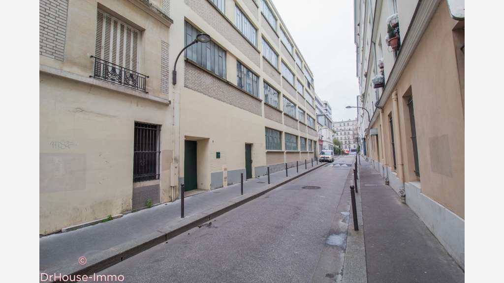 A louer local professionnel XXL 1609m² à Paris 12e
