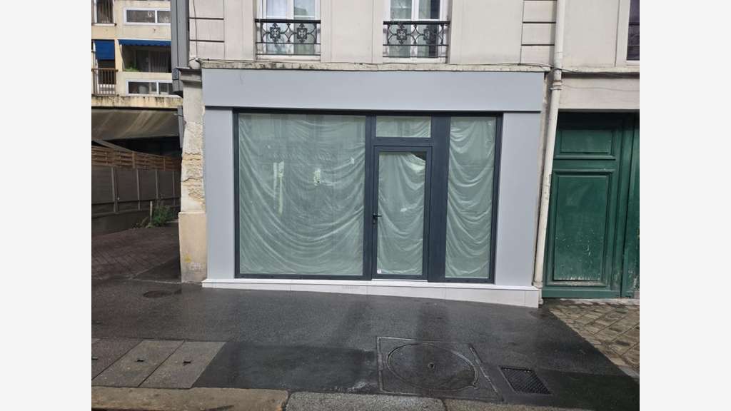 Location boutique neuve 48m² à Paris 12e