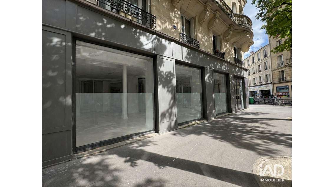 Loue local commercial 190m² Paris 75012 Gare Lyon