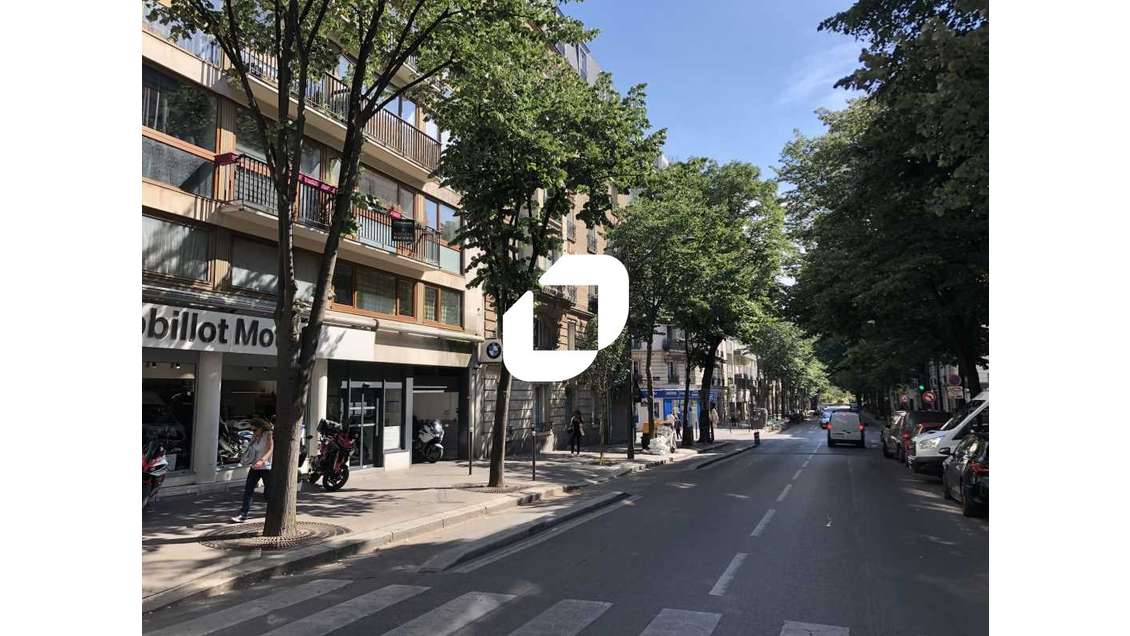 A louer Local commercial 115m² Paris