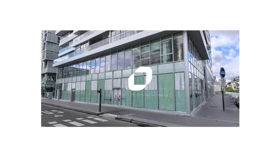 A louer Local commercial 167m² Paris