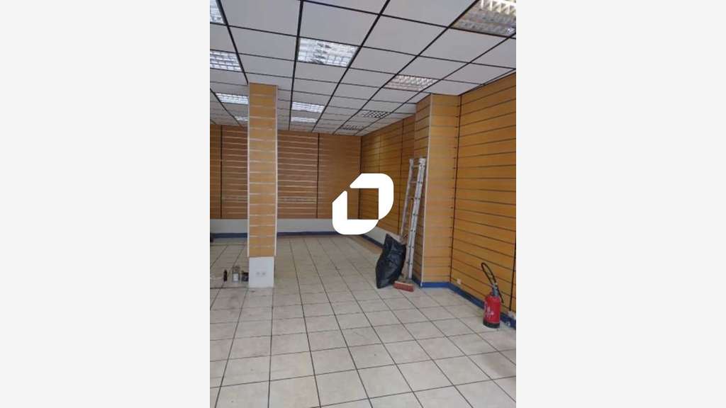 A louer Local commercial 52m² Paris