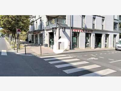 A louer Local commercial 236m² Paris