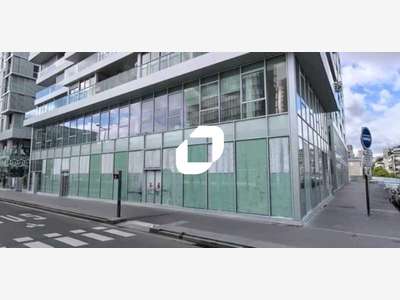 A louer Local commercial 167m² Paris