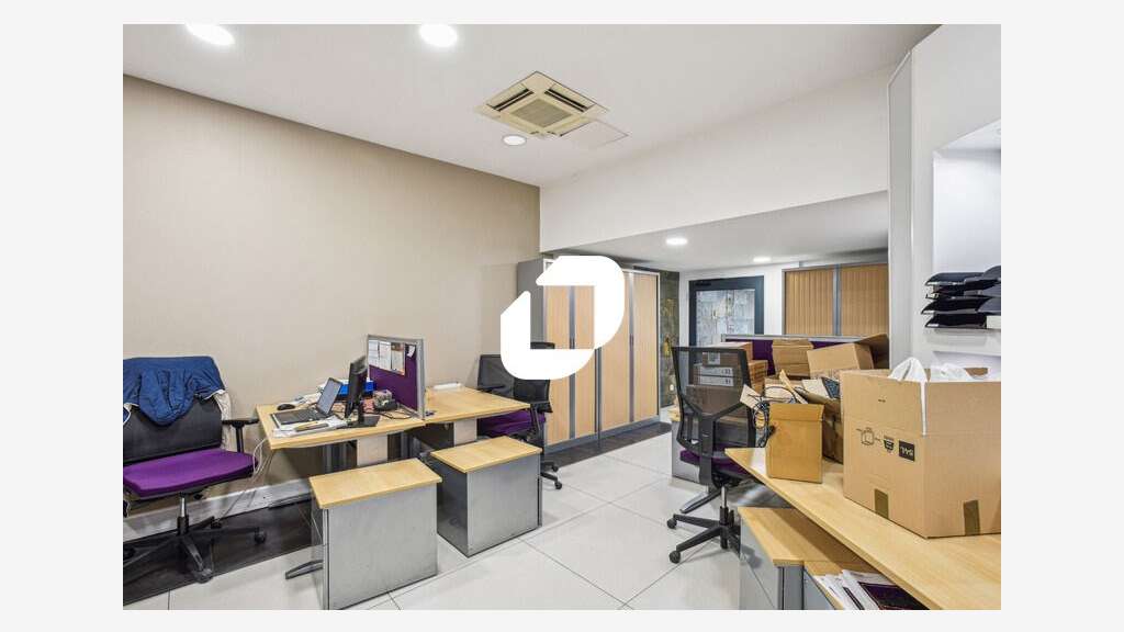 A louer Local commercial 731m² Paris