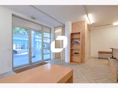 A louer Local commercial 84m² Paris