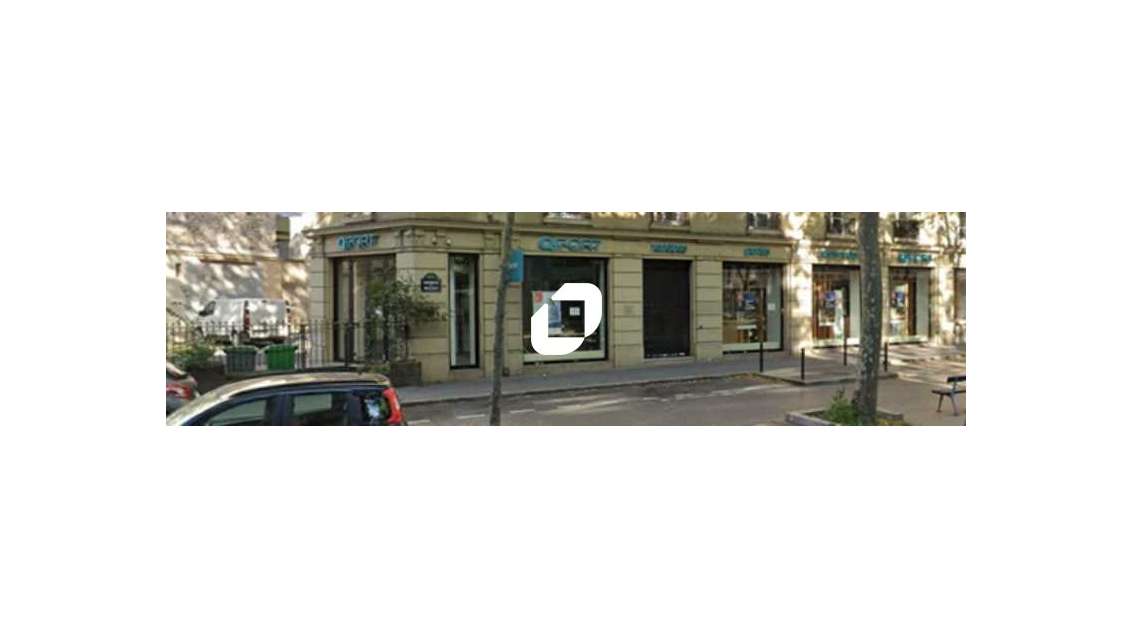 A louer Local commercial 182m² Paris