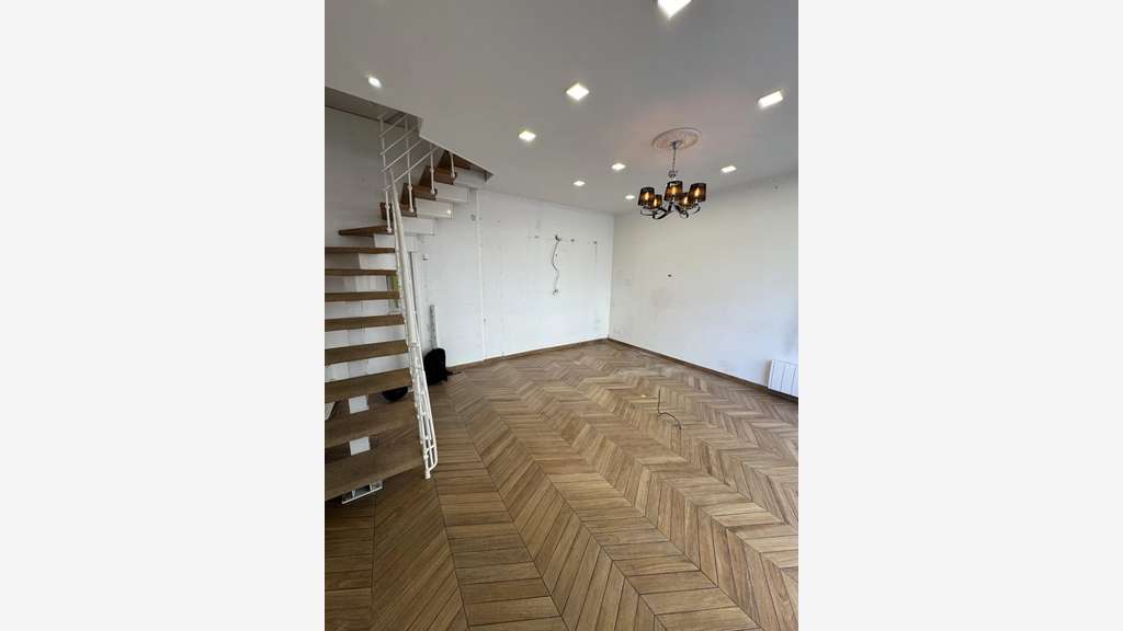 A louer locaux 60m² Rue d'Alesia à Paris 14e