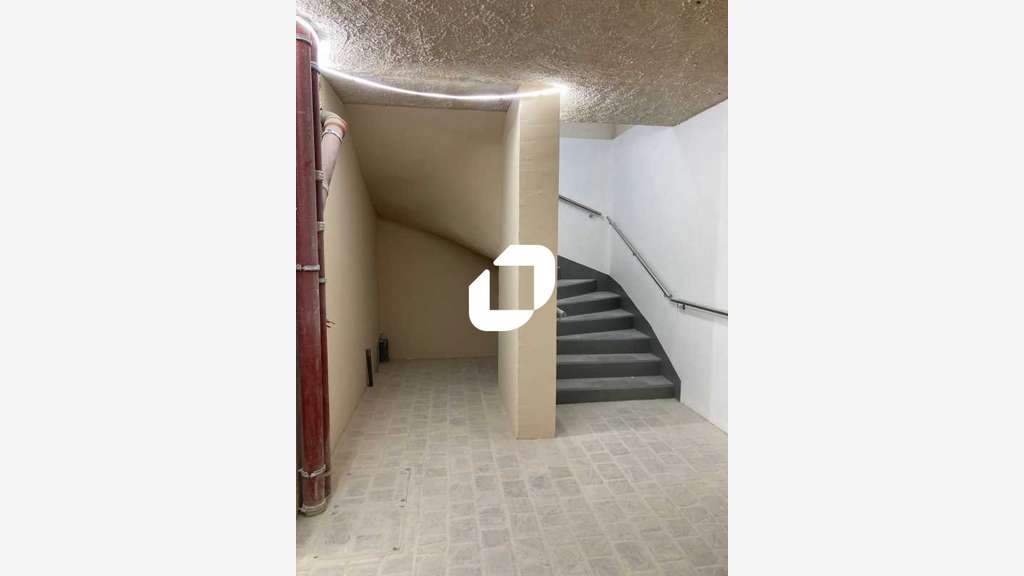 A louer Local commercial 108m² Paris