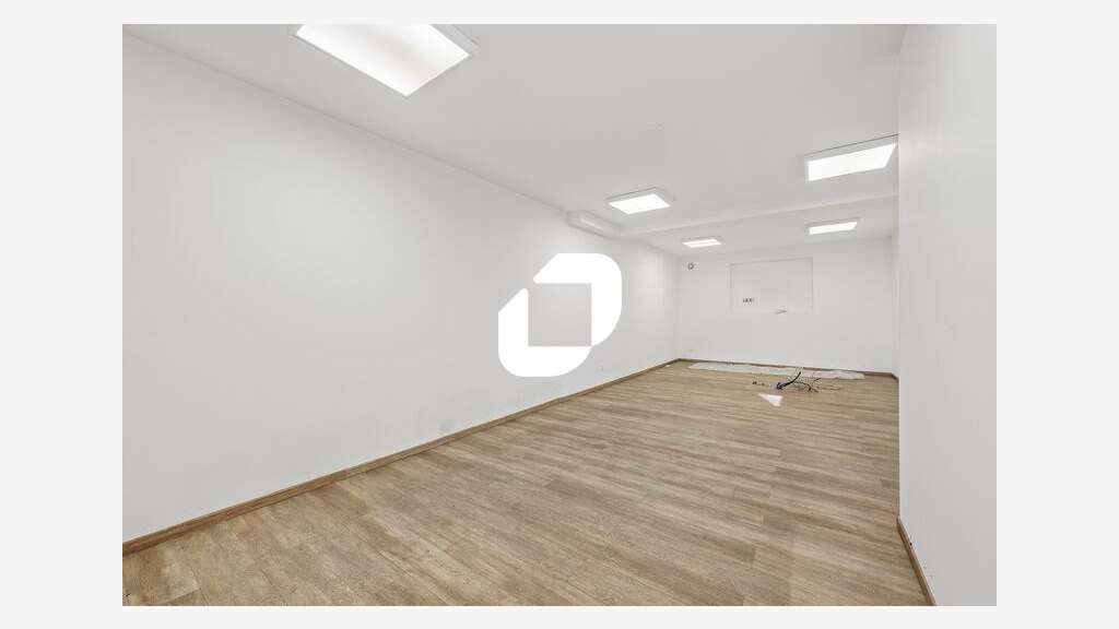 A louer Local commercial 182m² Paris