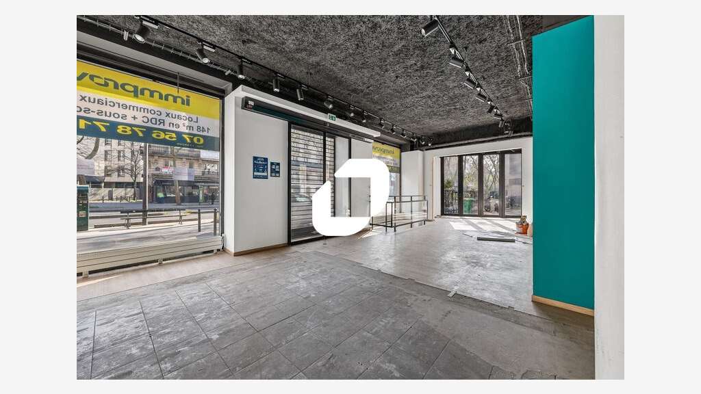 A louer Local commercial 182m² Paris